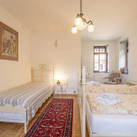 Lichtenstejnske Domky Lednice Room photo