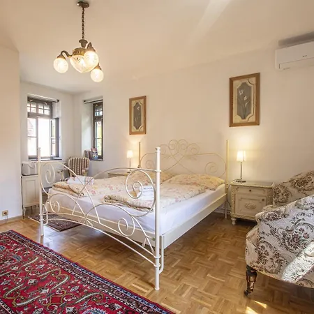 Lichtenstejnske Domky Lednice Room photo