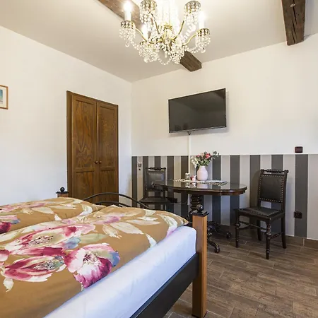 Lichtenstejnske Domky Lednice Room photo